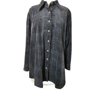 Black Animal Print Button Up Maternity Blouse Size Small